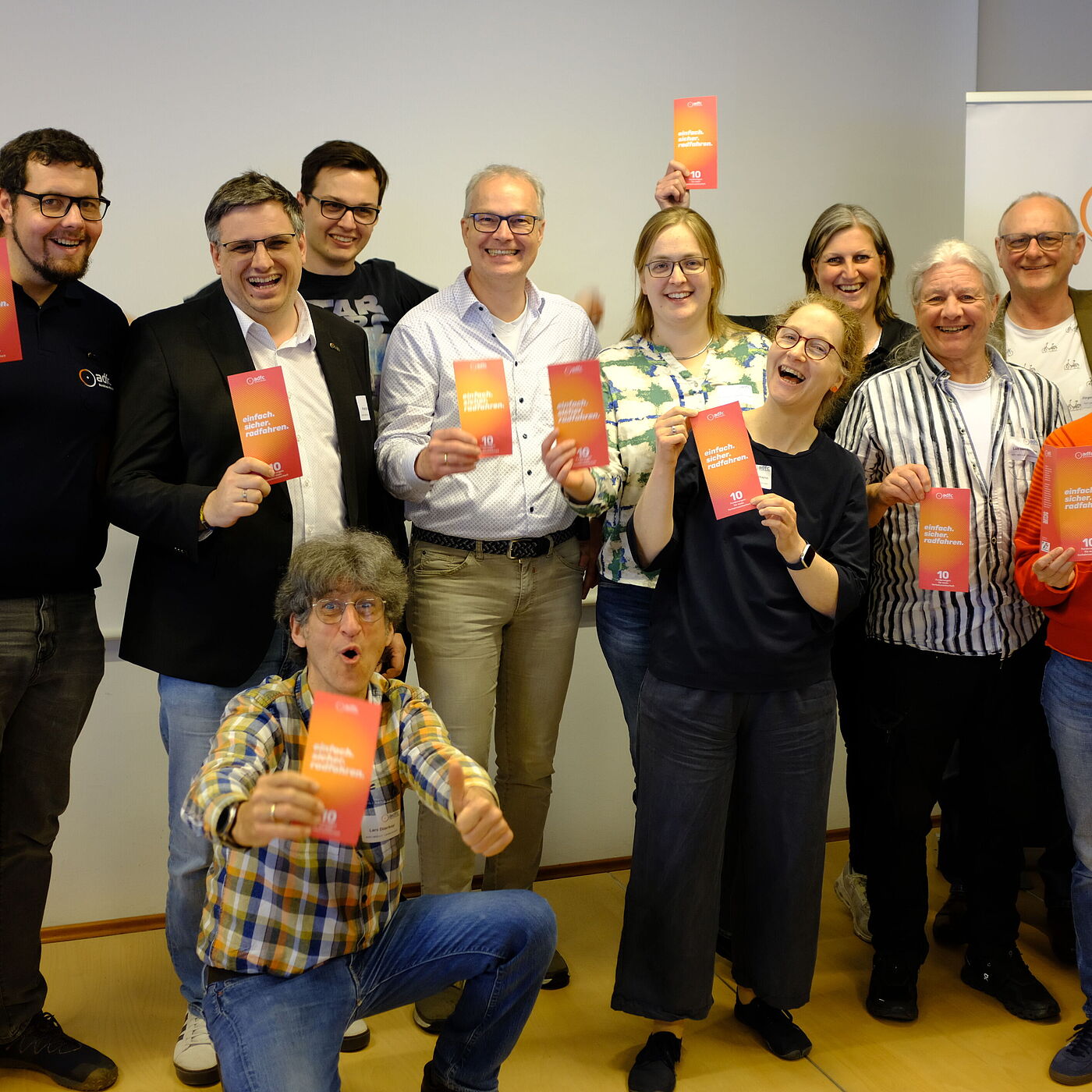 Der Landesvorstand freut sich über den Start der Kampagne einfach. sicher. radfahren. auf der Landesversammlung 2026 am 18. April 2026 in Münster.